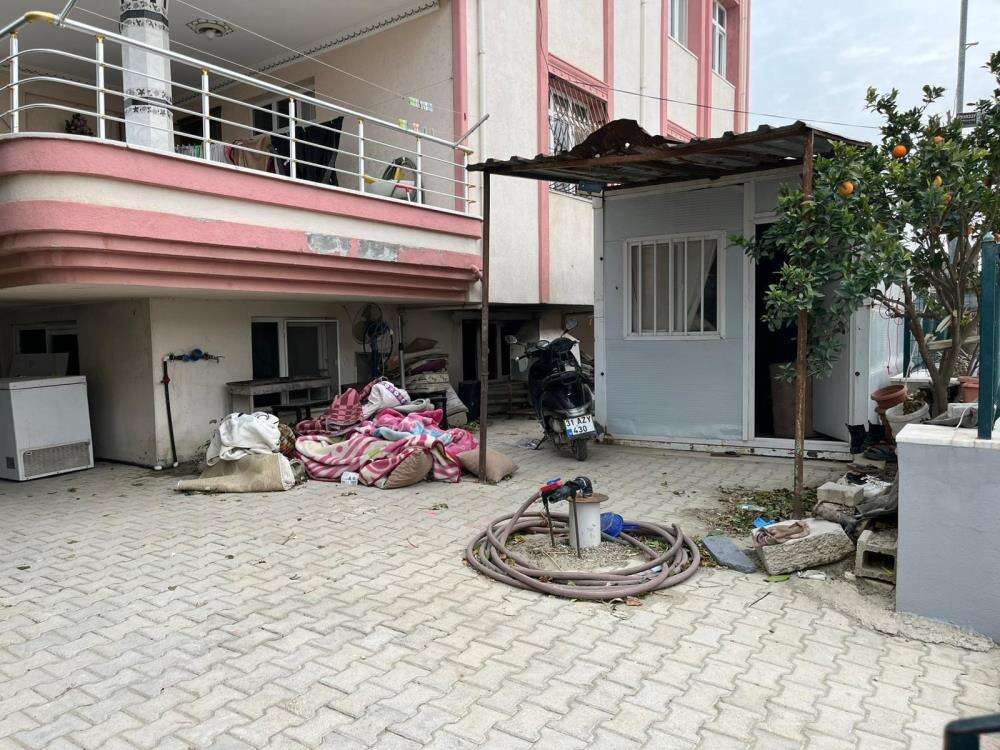 Ablasının öldürdüğü 17 yaşındaki Eylül gelinliğiyle toprağa verildi 1